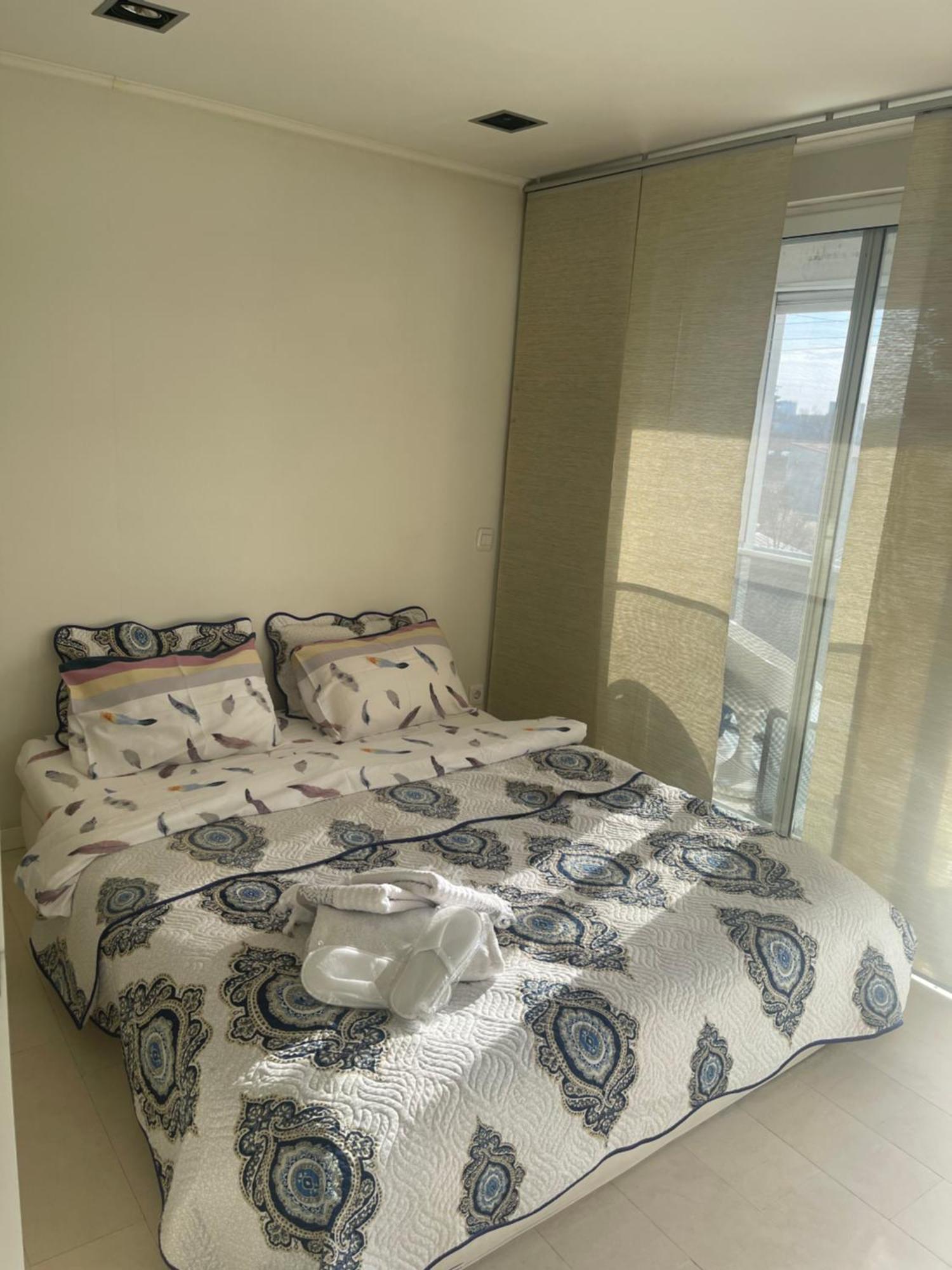 Black Apartament Nr1 Бухарест Экстерьер фото