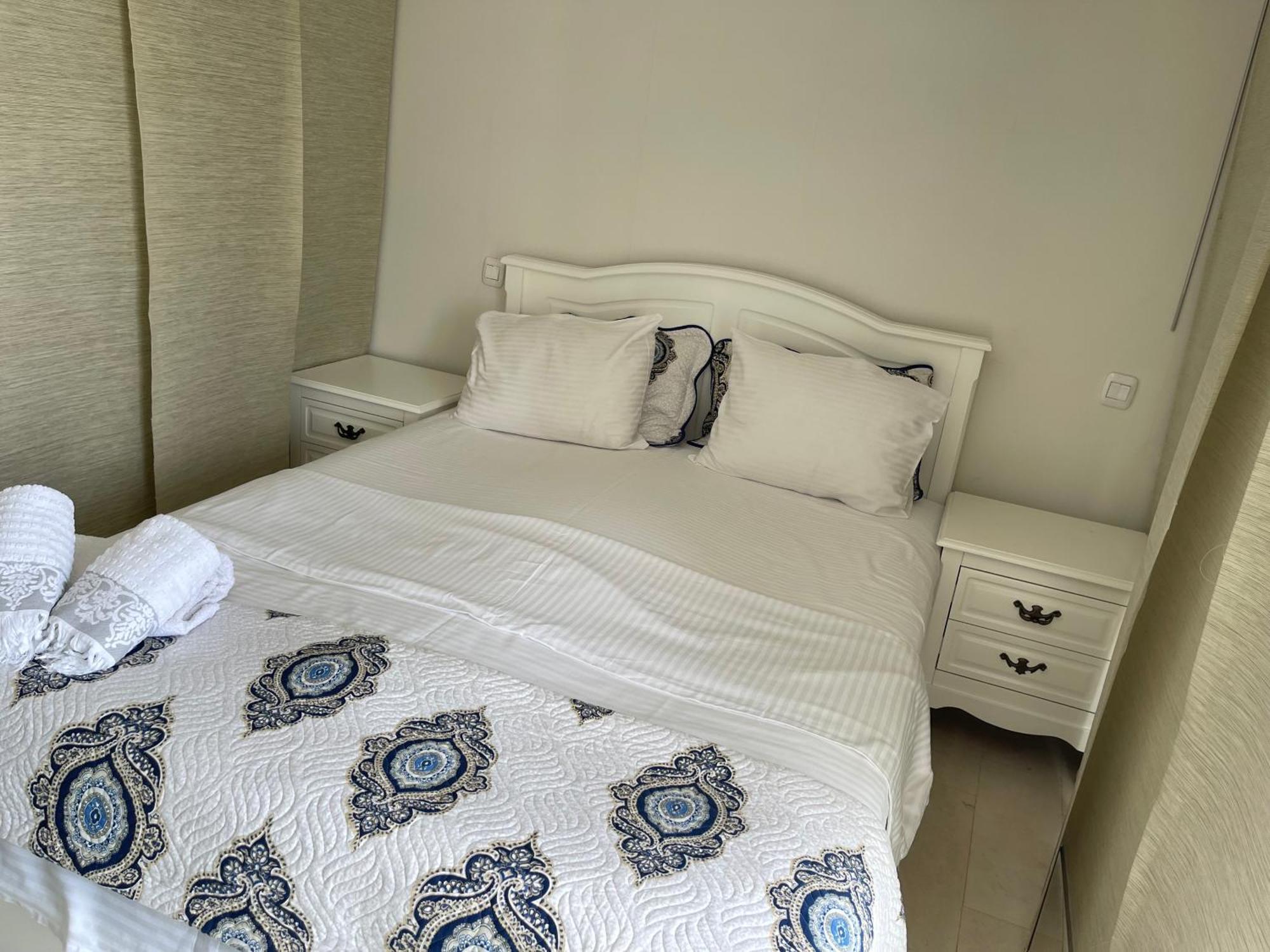 Black Apartament Nr1 Бухарест Экстерьер фото